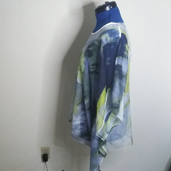 Plus size sheer kimono style bouse - Picture 4 of 6